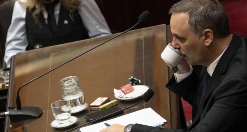 &iquest;Por qu&eacute; el caso Adorni no se termina nunca?