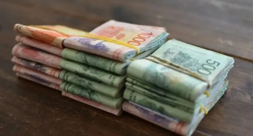 Los salarios formales no reaccionan: ya acumulan siete meses corriendo detr&aacute;s de la inflaci&oacute;n