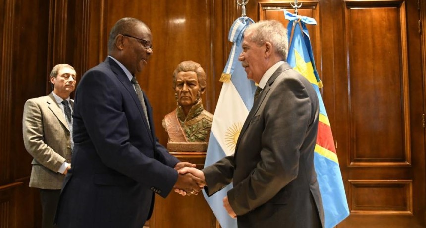 El gobernador El&iacute;as Su&aacute;rez recibi&oacute; al embajador de la Rep&uacute;blica Democr&aacute;tica del Congo