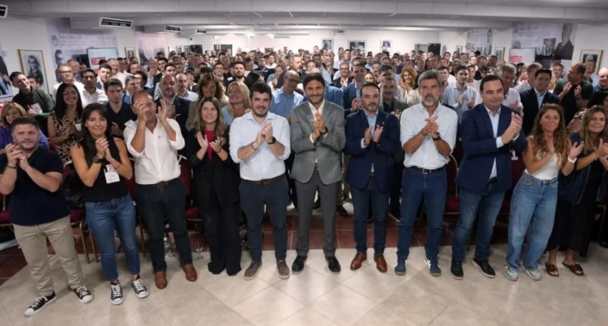 Cumbre de gobernadores radicales en la sede del comit&eacute; nacional