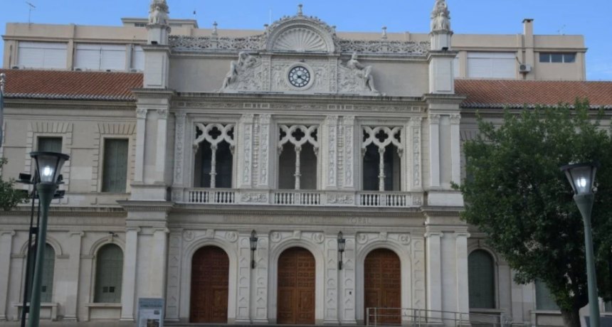 Sábado de súper política: el retiro espiritual del gobierno y dos encuentros para analizar la Reforma Constituyente
