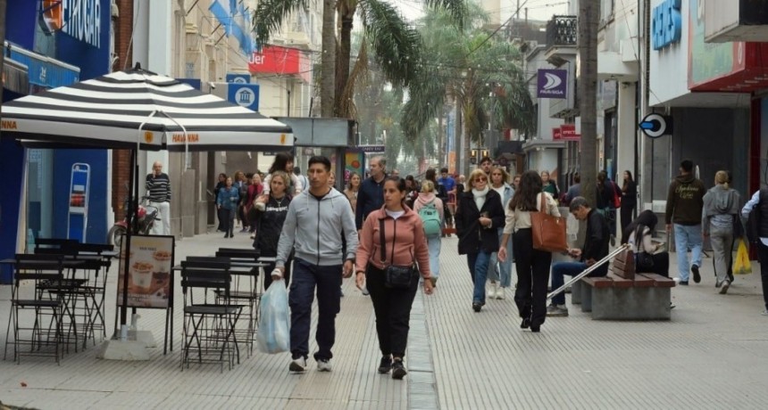 Día del Padre: expectativas moderadas y tensión por los embargos a pymes