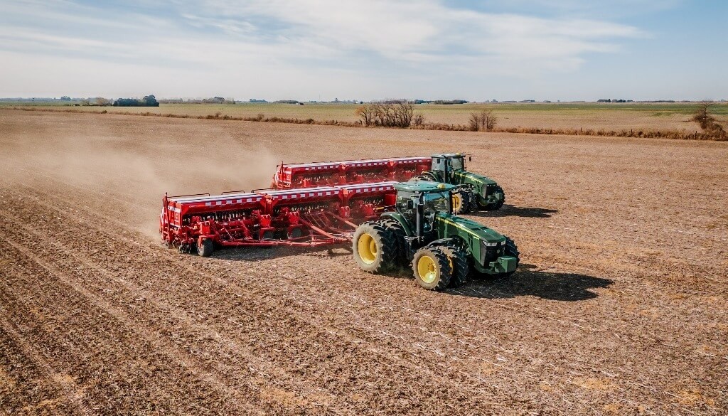 Buena humedad y márgenes positivos: la soja puso primera en la siembra y tiene todo para acelerar