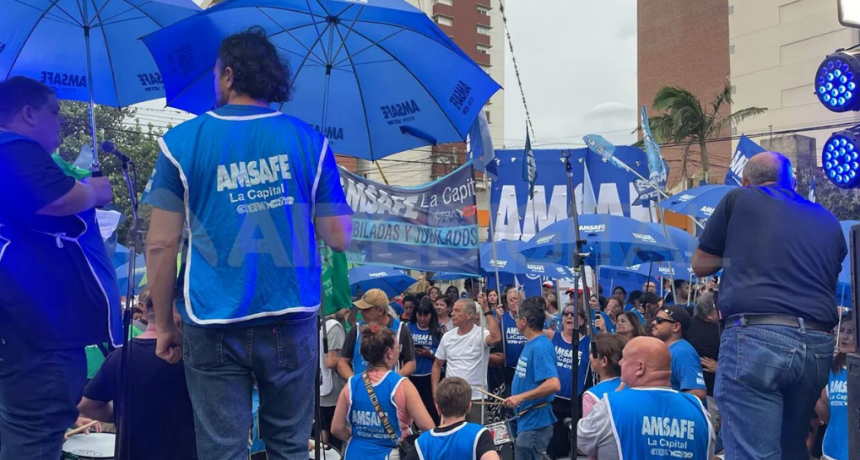 Amsafé cuestiona el aumento automático del gobierno y dice que es insuficiente