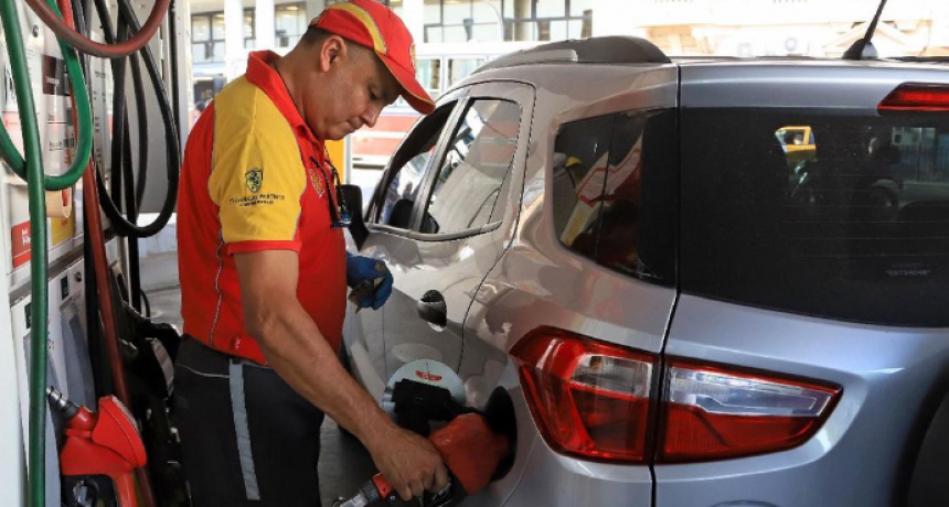 Combustibles: cómo acceder a descuentos de hasta el 30% y reintegros de $40.000