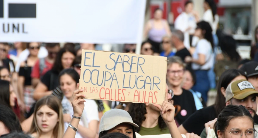 Universidades: paro nacional docente este miércoles y de una semana en diciembre