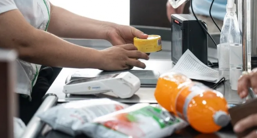 Los salarios volvieron a perder contra la inflación en septiembre