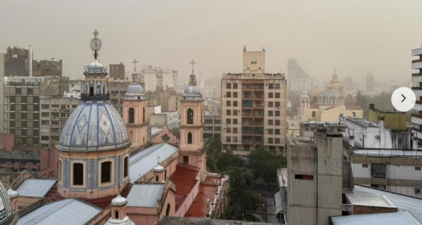 Tras una jornada agobiante, llegó la lluvia a Córdoba: granizo, viento y tierra