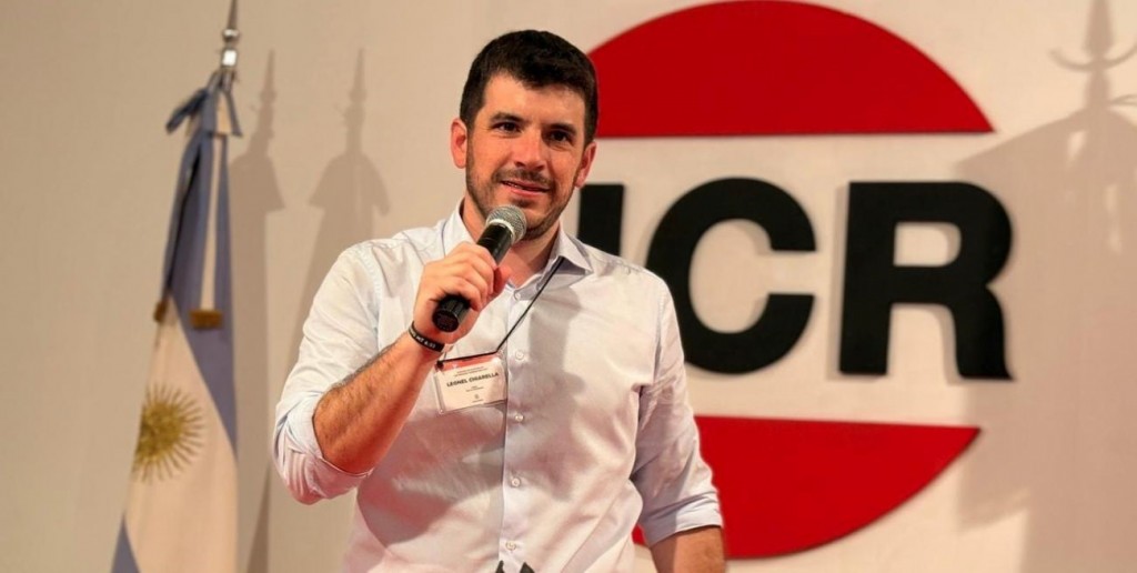 Chiarella asume la presidencia de la UCR con el foco puesto en la gestión