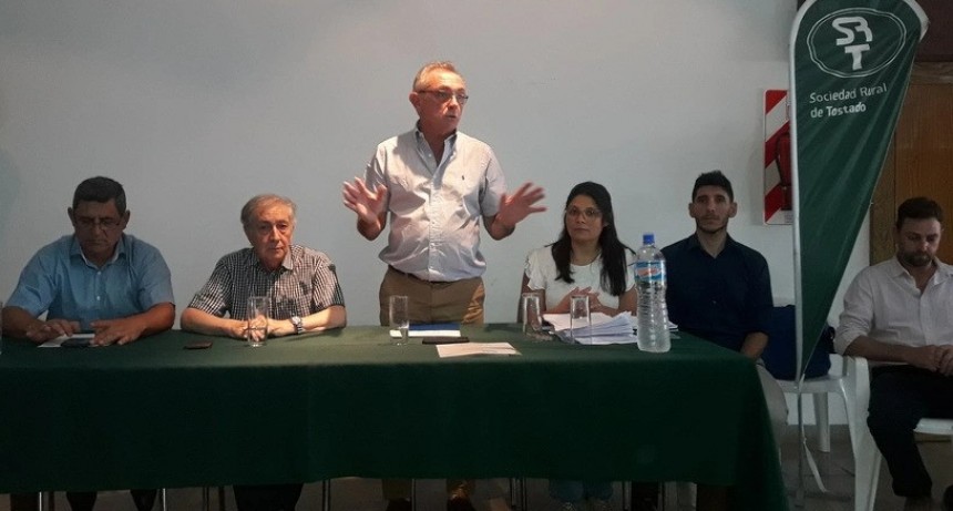 El gobierno provincial entregó créditos a productores ganaderos del departamento Nueve de Julio