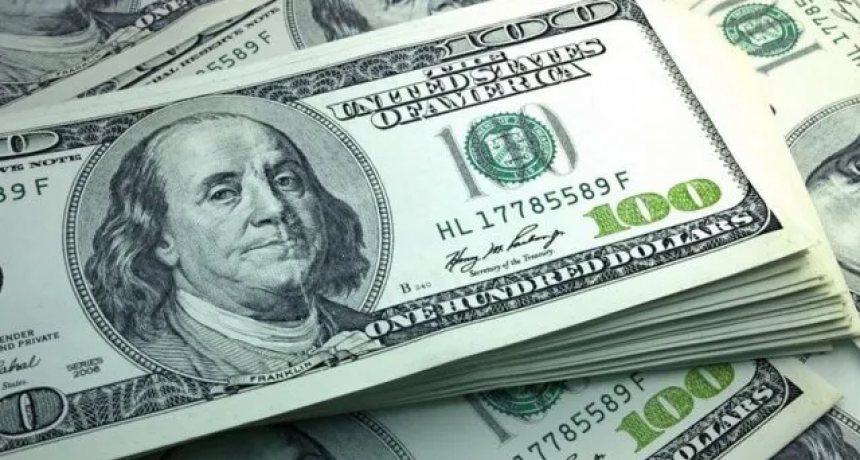 El dólar volvió a cerrar en récord y no tiene techo: en Santa Fe el blue cotiza $363