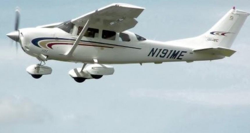 Cinco delincuentes robaron un avión en Chaco: el vehículo se quedó sin nafta y murieron al caer a tierra