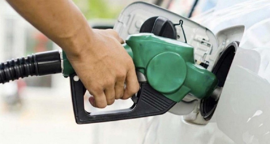 Suspenderán el pago con tarjeta de crédito en estaciones de servicio: por qué y desde cuándo