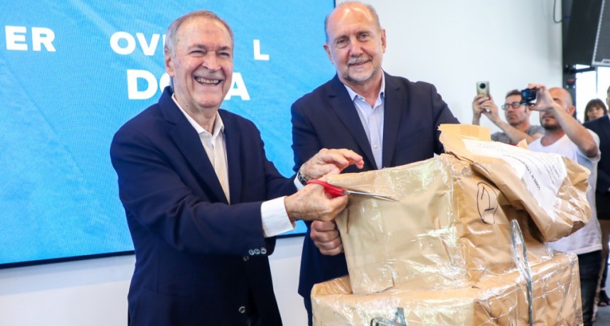 Perotti y Schiaretti encabezaron la apertura de ofertas para la ejecuci&oacute;n del Bloque A del Acueducto Biprovincial