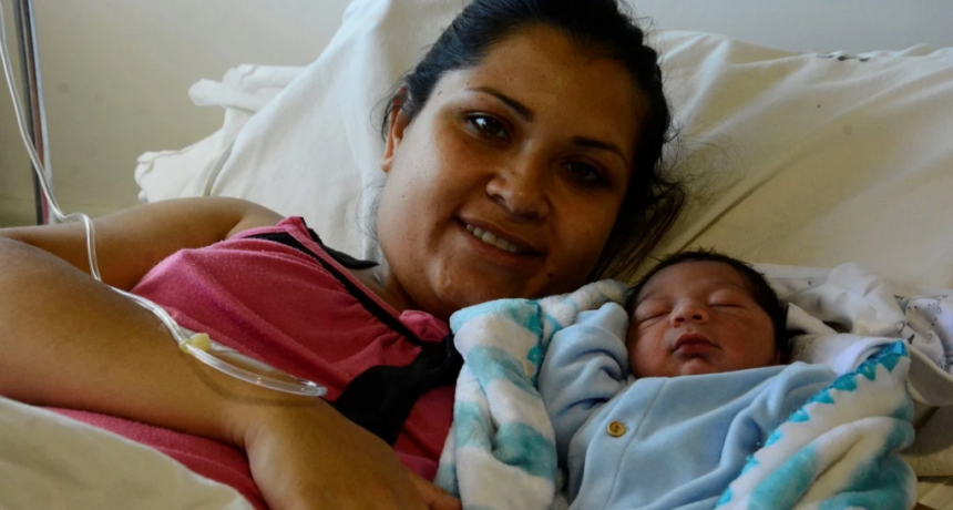 El primer bebé santafesino de 2024 se llama Ian Lucas y nació en el Hospital Iturraspe
