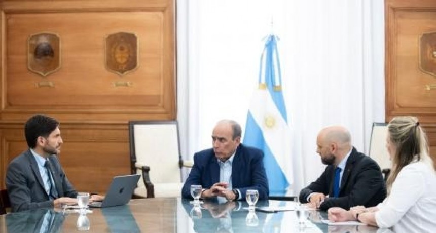 El gobernador Pullaro se reunió con el ministro del Interior para defender la producción santafesina