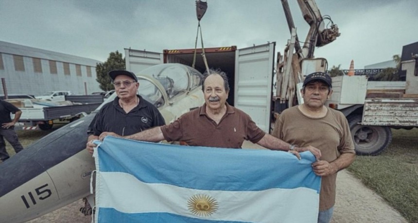 Emotivo relato del piloto que recuperó el avión con el que combatió en Malvinas