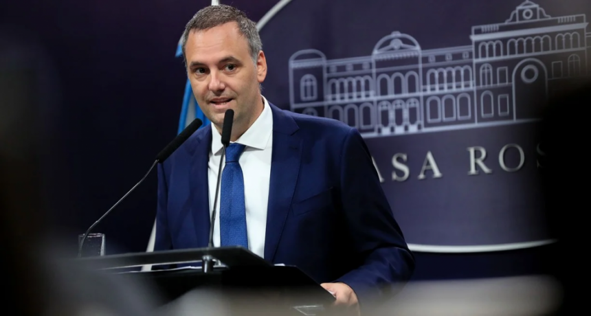 Adorni confirmó que el gobierno trabaja en cambios a la figura penal de femicidio