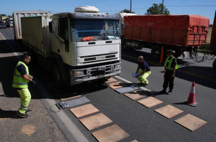 Provincia inició los controles intensivos de carga en camiones, con sanciones más duras