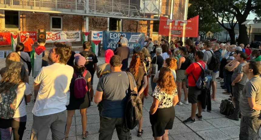 Convocatoria en Santa Fe contra la captura de Nicol&aacute;s Maduro y la intervenci&oacute;n de Estados Unidos en Venezuela