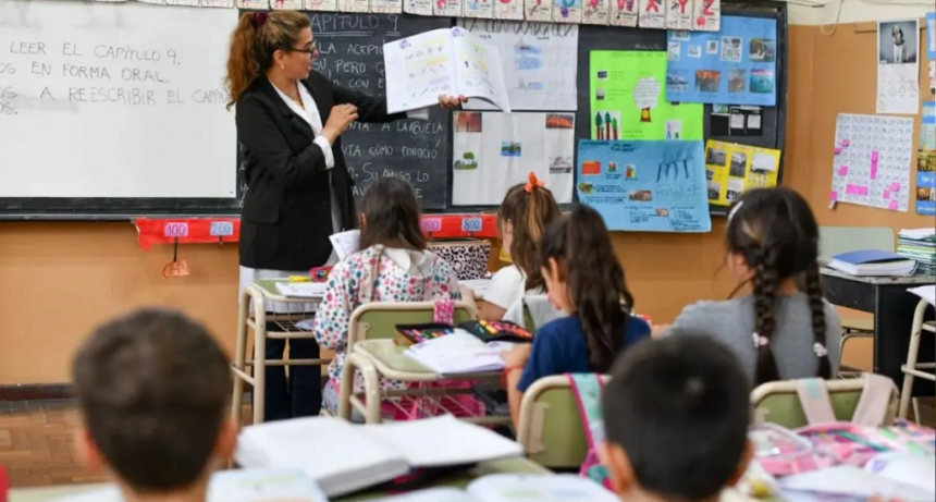 Se abri&oacute; el concurso de ascenso docente en Santa Fe: paso a paso, c&oacute;mo elegir vacantes