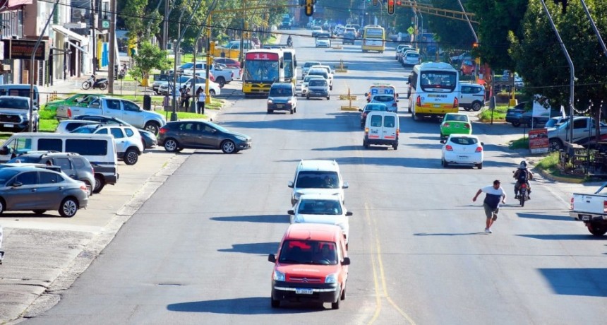 Las naftas en Santa Fe son m&aacute;s caras que el promedio nacional