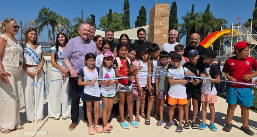 Con la presencia del gobernador Maximiliano Pullaro se inaugur&oacute; la puesta en valor del Parque Municipal de San Guillermo