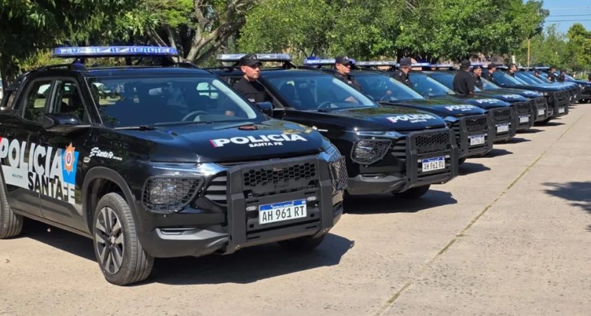 Seguridad: entregaron 13 unidades policiales 0 km para el departamento San Crist&oacute;bal con una inversi&oacute;n provincial de $600 millones