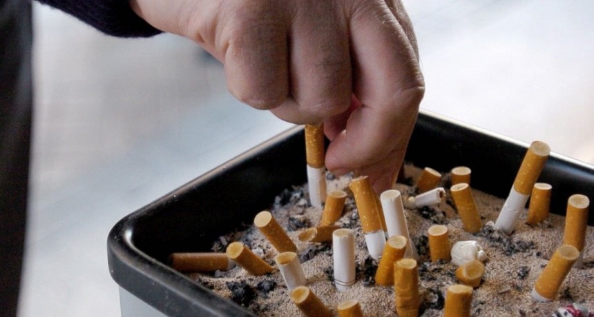 UNL libre de humo: no se podr&aacute; fumar o vapear en ning&uacute;n espacio, incluidos semicubiertos y abiertos