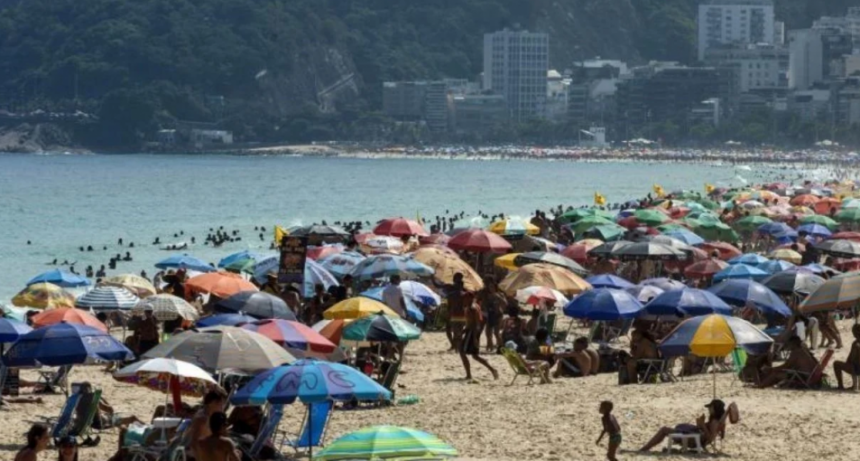 Contaminaci&oacute;n en Brasil: 7 de cada 10 playas no estar&iacute;an aptas para ba&ntilde;arse este verano