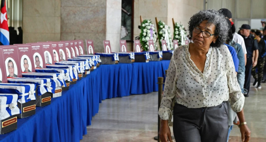 Cuba despidi&oacute; con honores a 32 militares muertos en Venezuela tras la operaci&oacute;n de Estados Unidos