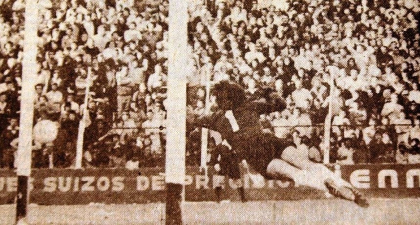 Se fue la &ldquo;Polaca&rdquo; Jos&eacute; Luis Burtovoy, tan bueno adentro como afuera de la cancha