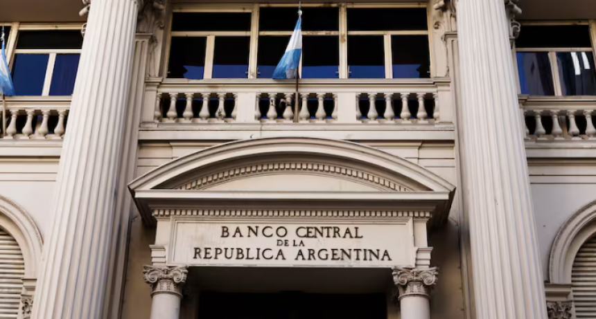 El Banco Central flexibiliz&oacute; el cepo cambiario a las empresas