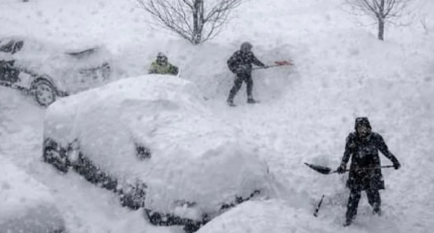 Fuerte tormenta invernal en Estados Unidos: nieve, cancelaciones masivas de vuelos y millones bajo alerta
