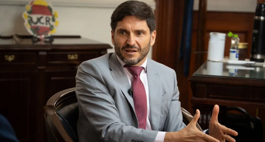 Maximiliano Pullaro marc&oacute; diferencias con el gobierno nacional por impuestos, deuda y reforma laboral