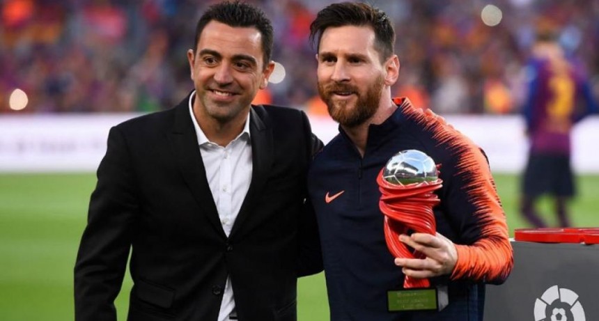 Xavi sobre un posible regreso de Messi a Barcelona: 