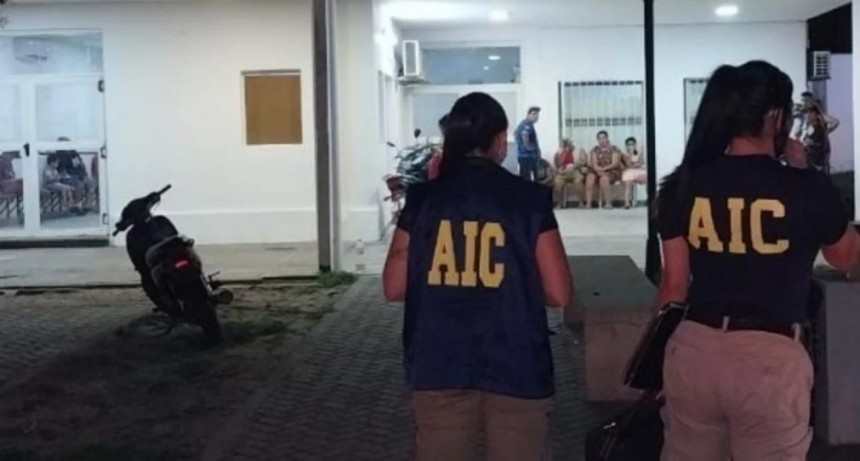 Santo Tomé: se enfrentaron a tiros y mataron a un vecino que tomaba mate en la vereda