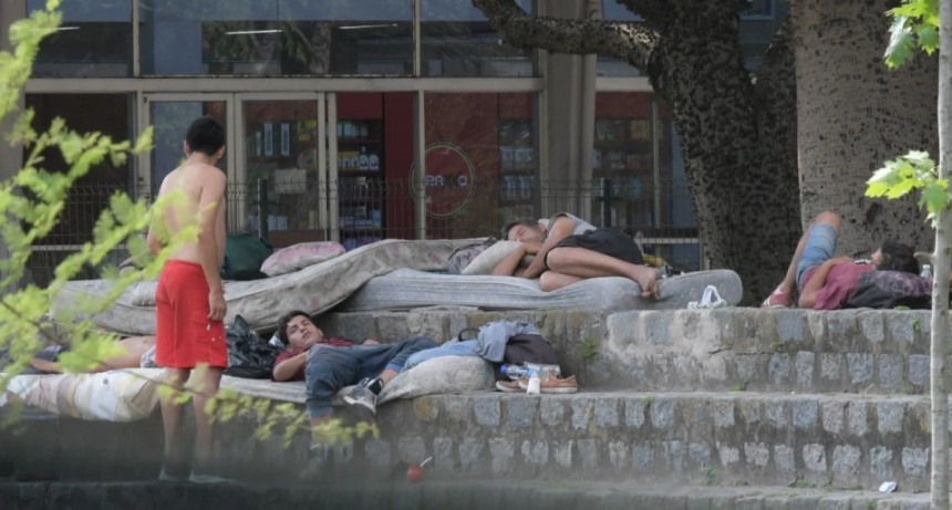 Santa Fe y las personas en situación de calle: más consumos problemáticos y resistencia a los refugios