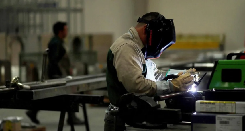Cerraron 10 mil pymes en todo el país y piden una urgente reforma impositiva