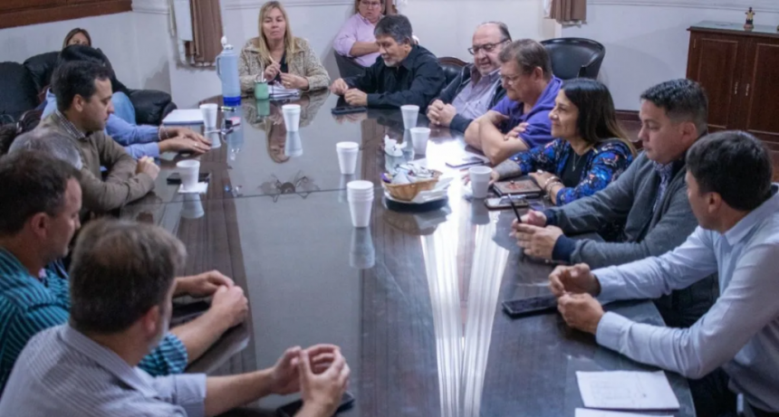 Paritarias en Santa Fe: los trabajadores municipales fueron convocados para el miércoles