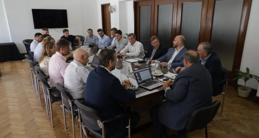 Ley Org&aacute;nica de Municipios en Santa Fe: Juan Pablo Poletti plante&oacute; evitar la creaci&oacute;n de nuevos cargos