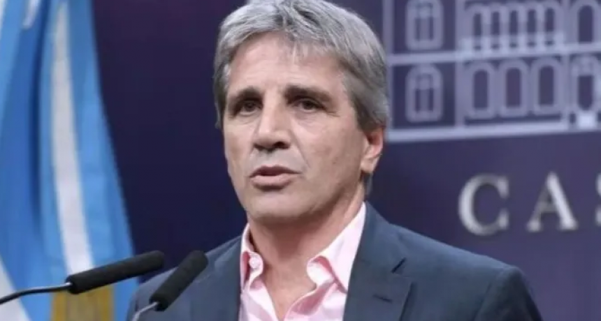 Luis Caputo: "Todos a llevar sus ahorros al banco"