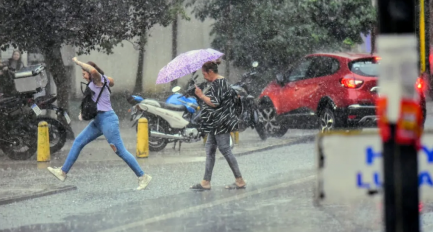 Cu&aacute;nto llovi&oacute; en Santa Fe y en distintas localidades de la provincia: as&iacute; continuar&aacute; el tiempo