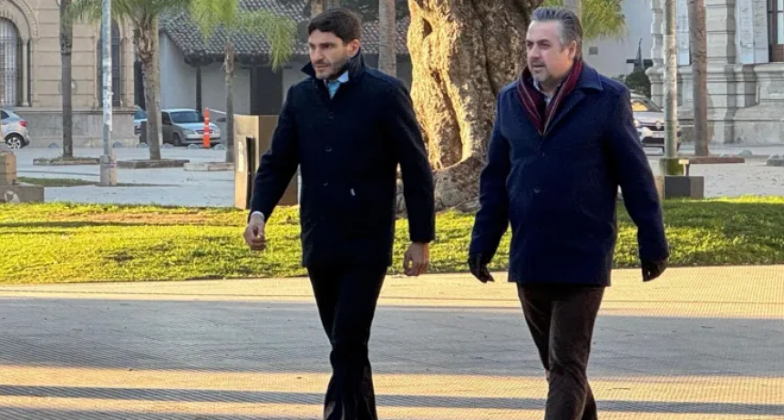 Pullaro reuni&oacute; a su gabinete y legisladores tras el fin del conflicto policial