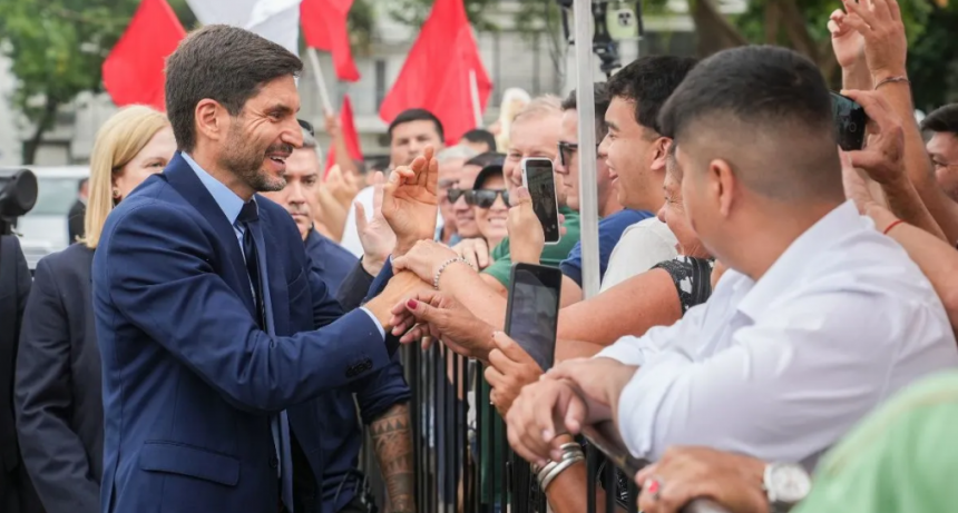 Paritarias, polic&iacute;a y reclamos cruzados: qu&eacute; dice el Gobierno sobre los pedidos de equiparaci&oacute;n salarial