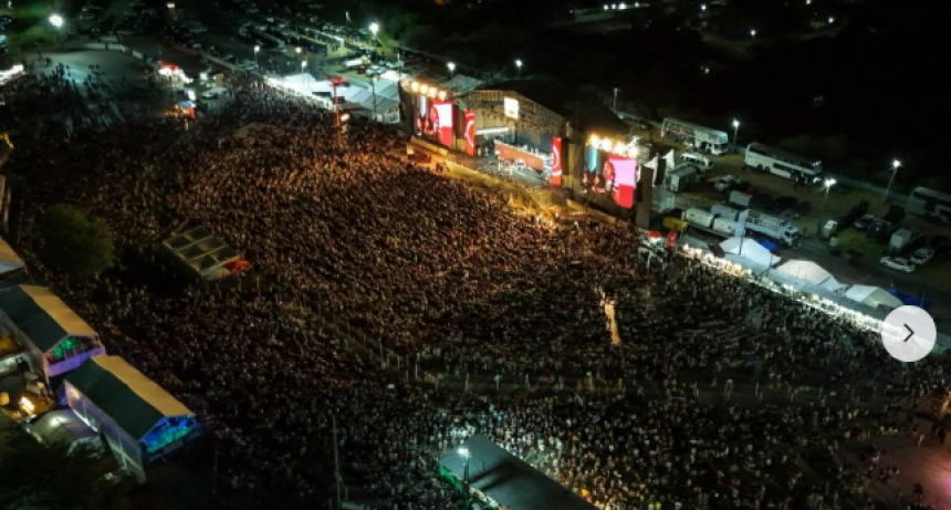 Sergio Galleguillo cerr&oacute; la Fiesta Nacional de La Chaya ante una multitud