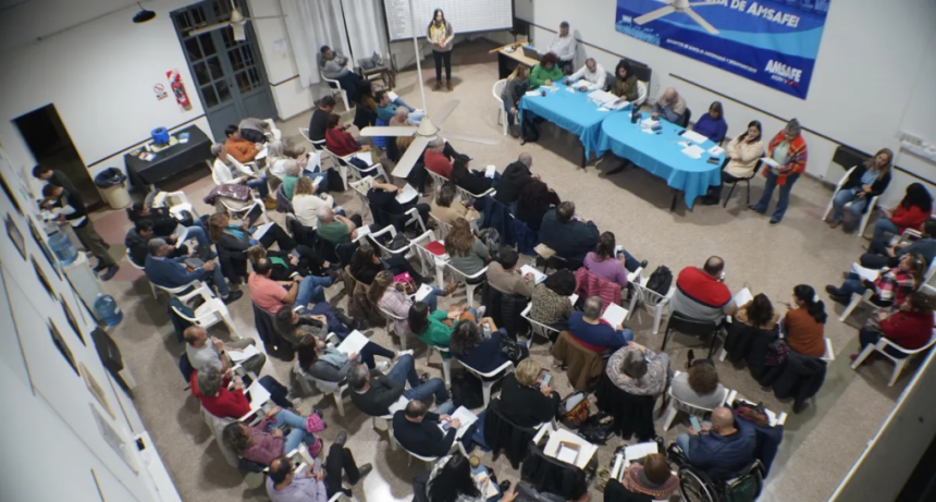 Docentes disconformes: en La Capital y Rosario, todas las mociones proponen rechazar la oferta de la Provincia