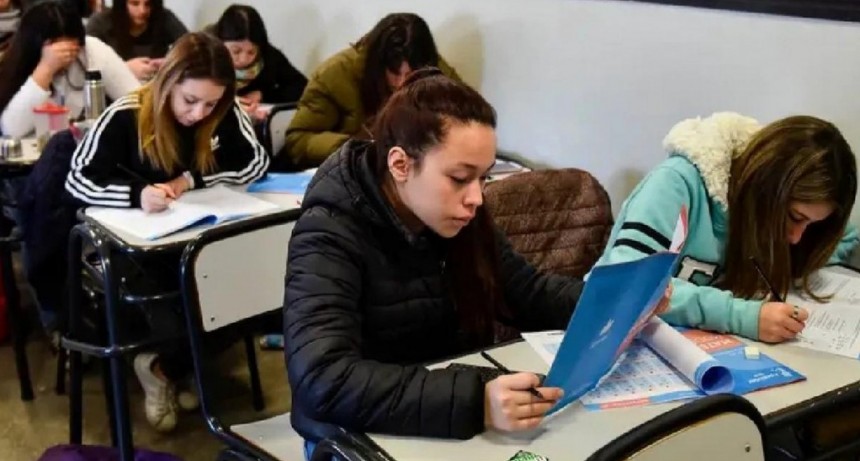 El Gobierno porte&ntilde;o baj&oacute; el tope de faltas en escuelas secundarias