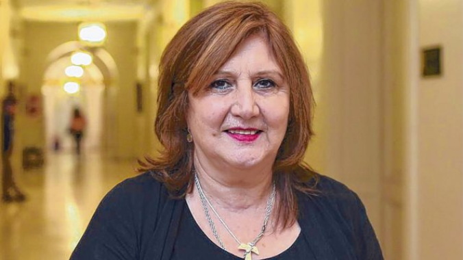 Adriana Cantero: 
