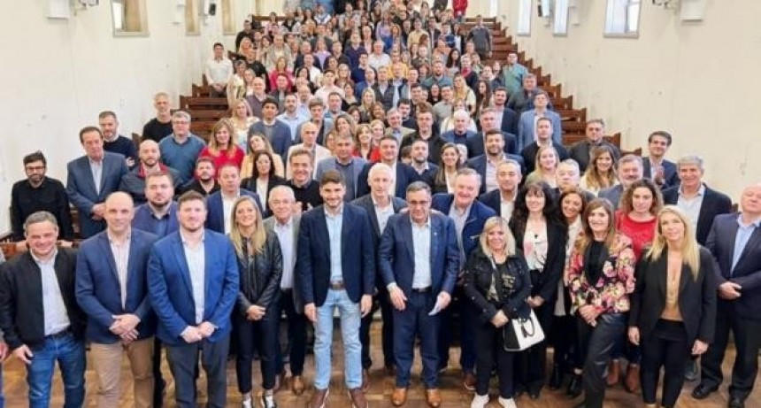 El Socialismo se une al macrismo y a referentes 